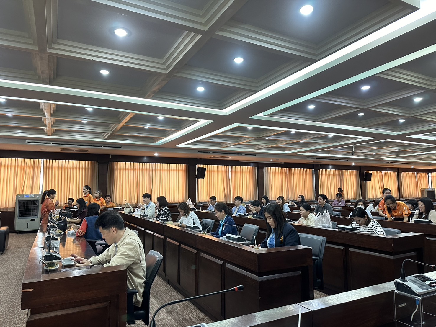 คณะรัฐประศาสนศาสตร์ สถาบันบัณฑิตพัฒนบริหารศาสตร์ (NIDA) และ ผู้อำนวยการโครงการ การพัฒนาประสิทธิภาพการบริหารจัดการของกรมธนารักษ์ ประจำปีงบประมาณ 2567 (รุ่นที่ 2)